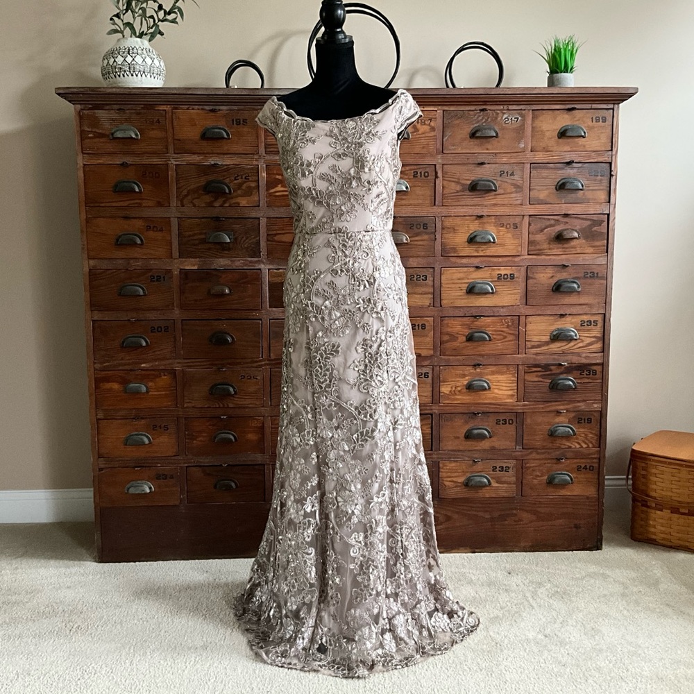 Beautiful taupe colored Alex Evenings off the shoulder evening gown. Size 6